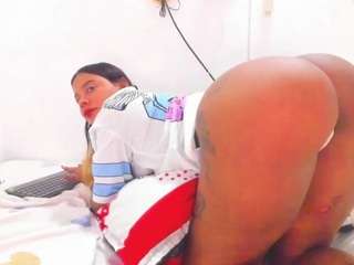 naty-cox webcam model stream image