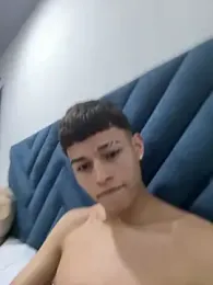 Apolo_jonnes webcam stripchat model stream image