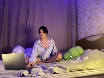 NikGive webcam model stream image