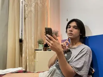 NikGive webcam model stream image