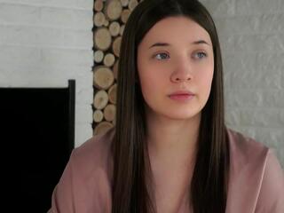 Esme Coppens webcam model stream image