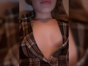 -Darinaa- webcam bongacams model stream image