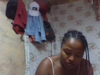 oliviaa webcam model stream image