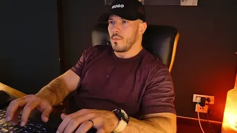 AngeloEric webcam model stream image