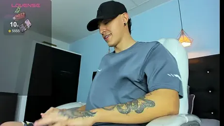 Lobo_17_ webcam model stream image