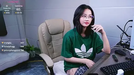 Meozbaby webcam model stream image