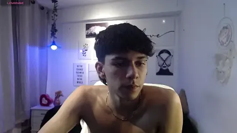 AmethystShadow17 webcam model stream image