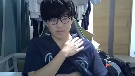 aokunvvv webcam model stream image