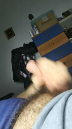 ElPacco83 webcam model stream image