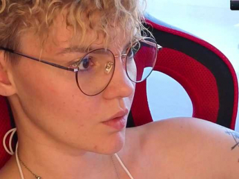 Haori_chan webcam model stream image