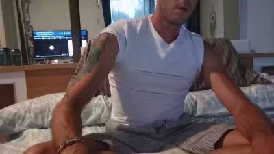 guapotravieso19 webcam cam4 model stream image