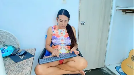 Oh_Tique webcam model stream image