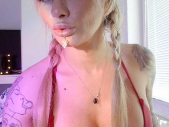 Isizzu webcam model stream image