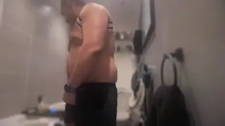 CloudyMuscleBeefy webcam model stream image