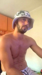 roger1898 webcam model stream image