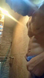 roger1898 webcam model stream image