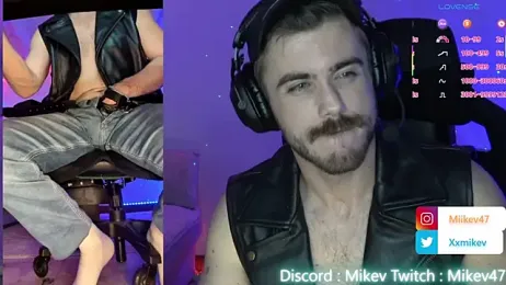 Mikev webcam stripchat model stream image