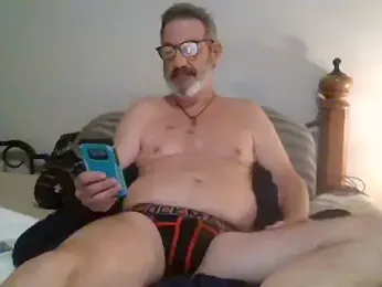 FoxnMouse webcam model stream image