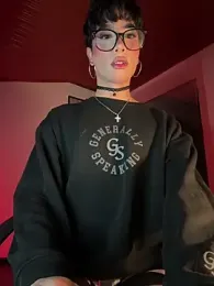 sue___0 webcam model stream image