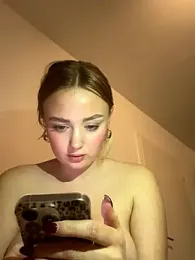 CherryEmmy webcam model stream image