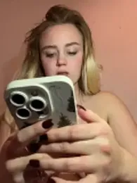 CherryEmmy webcam model stream image