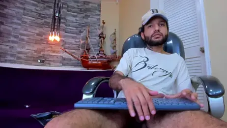 Hottie_Bear webcam model stream image