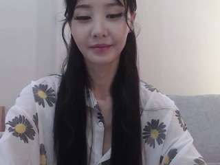 lunytang webcam camsoda model stream image