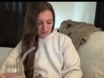 laylahlaylah1 webcam model stream image