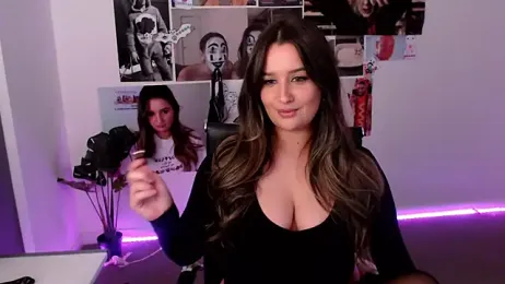Lenas_Room webcam model stream image