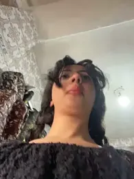 Ni-_haL01 webcam stripchat model stream image