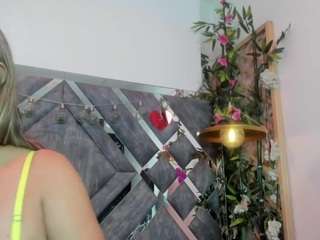 grettabelli webcam model stream image