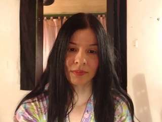 saraadamss webcam model stream image
