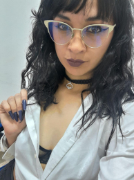 alison_moon7 webcam model stream image