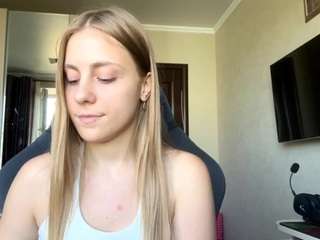 mayrahux webcam model stream image