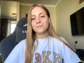 mayrahux webcam model stream image