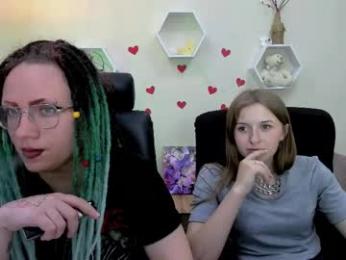 tiara_happy webcam model stream image