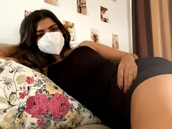 MaYaa__11 webcam model stream image