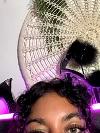 AlyssaHottv_ webcam model stream image