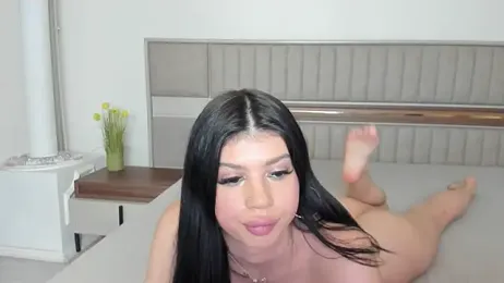 Sierra_Halle webcam model stream image