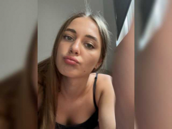 Alisa3 webcam model stream image
