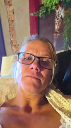 xcYola webcam model stream image