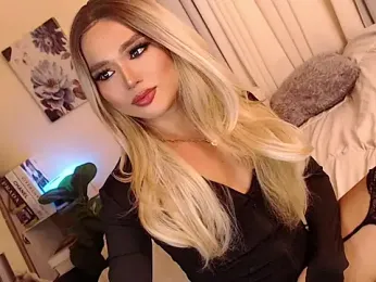 Ultimate_Charm webcam model stream image