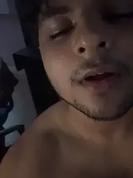 Kira_1413 webcam model stream image