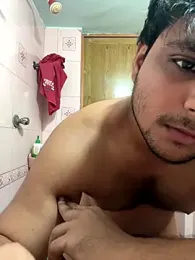 Kira_1413 webcam model stream image