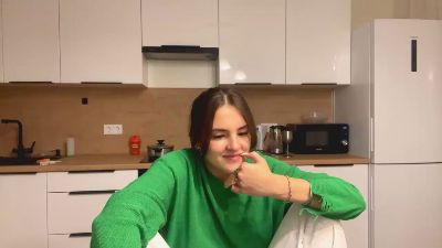 ShalandaRitt webcam model stream image