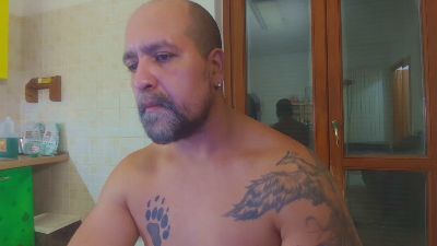 Mannextdoor1929 webcam model stream image