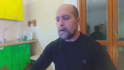 Mannextdoor1929 webcam model stream image