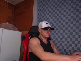 Davis Brave webcam model stream image