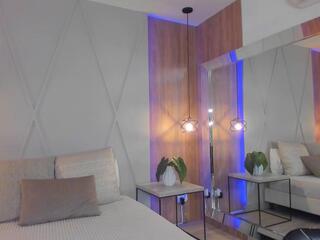 Hanna Evans webcam model stream image