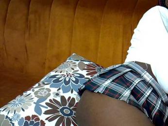 Petitecharm webcam model stream image